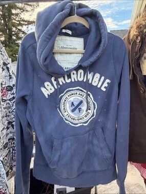 Abercrombie & Fitch Navy Blue Hooded Pullover Sweatshirt vintage OG 2013
As is